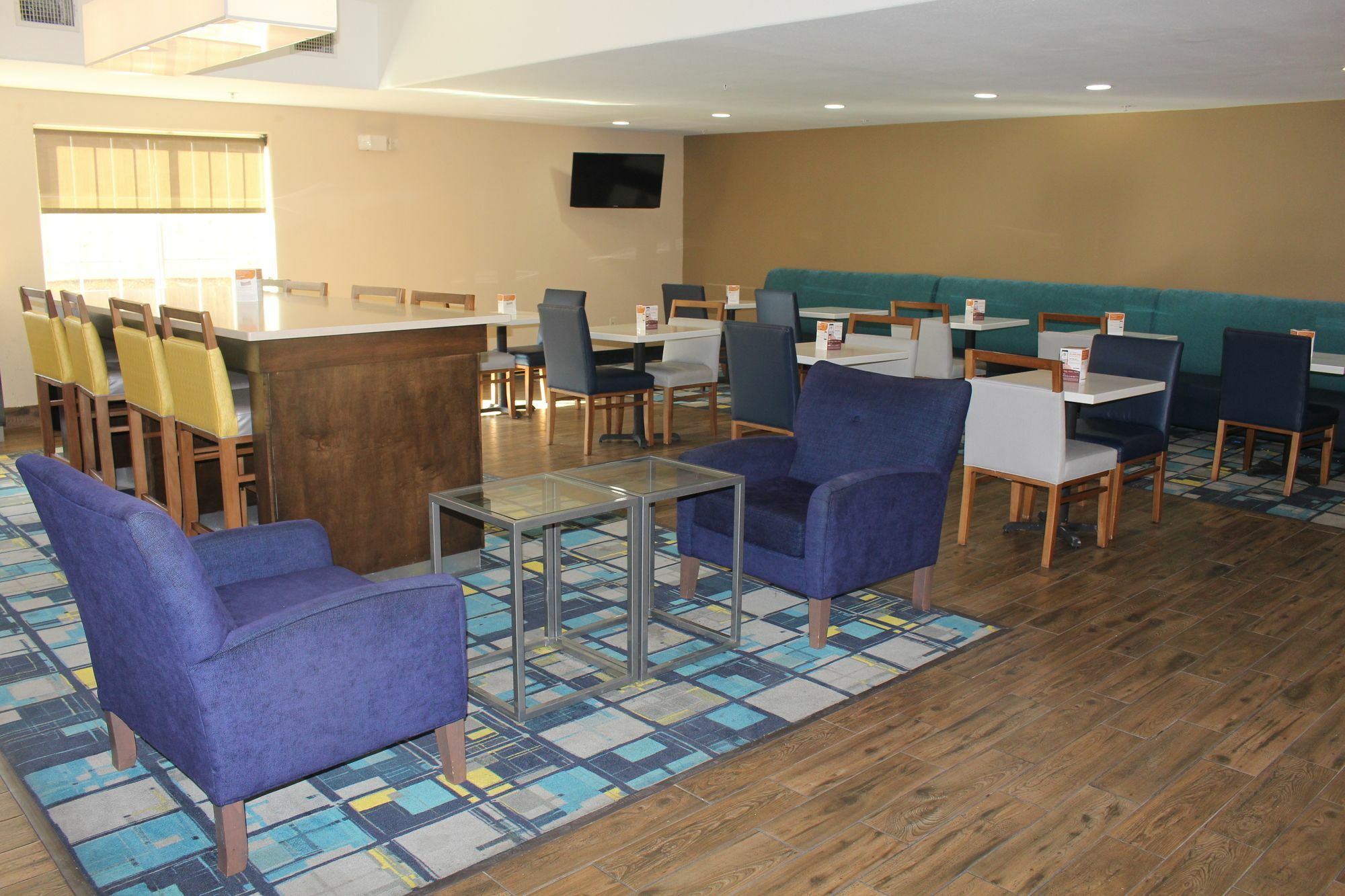Comfort & Near Six Flags & Medical Center Hotel 3*