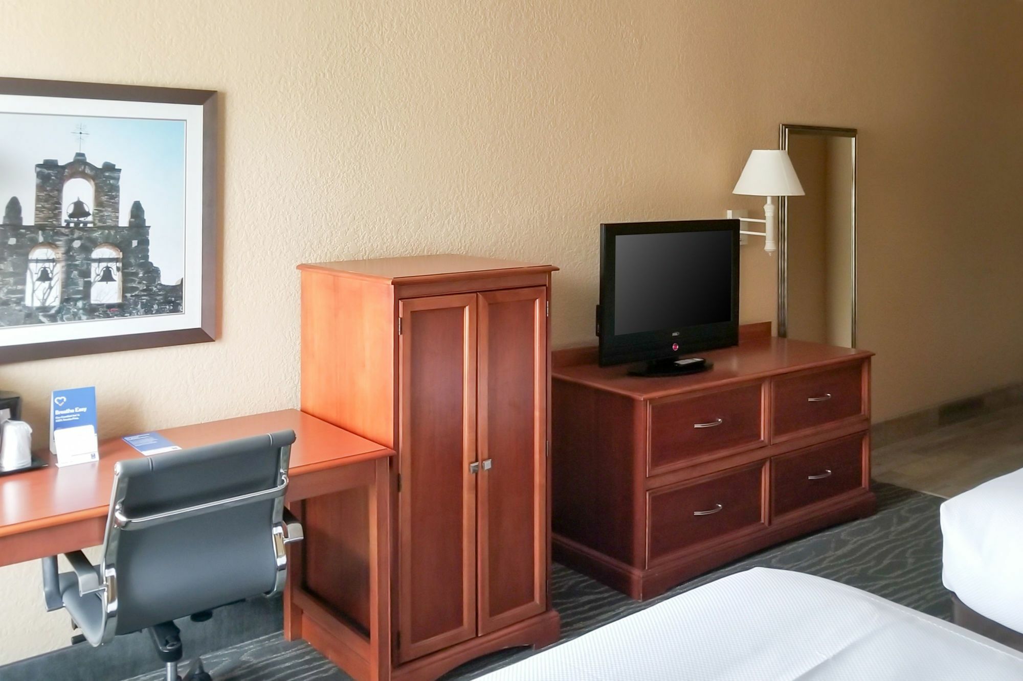 Comfort & Near Six Flags & Medical Center San Antonio